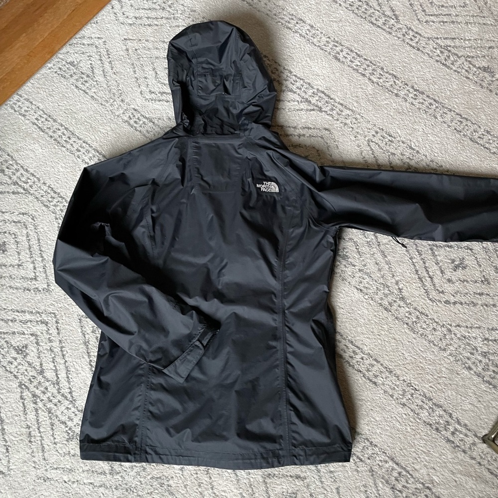 The North Face Women's Venture 2 Rain Jacket